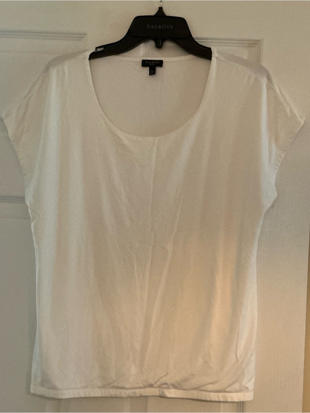 Talbots White Scoop Neck Short Sleeve Tee